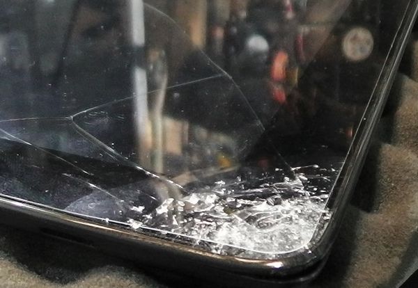 Ремонт разбитого дисплея у планшета